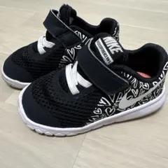 NIKE タンジュン　ハート柄