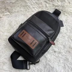 美品✨コーチ ボディバッグ ショルダーバッグ ブラック ブラウンF56877