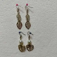 葉っぱ型メタルパーツのピアス　2個セット