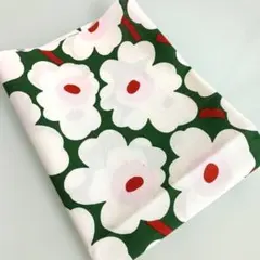 マリメッコ　ミニウニッコ　限定カラー　グリーン、ピンク　72×40