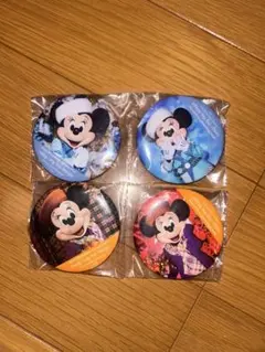 ディズニーランド　ミニーのスタイルスタジオ　缶バッジ　カプセルトイ