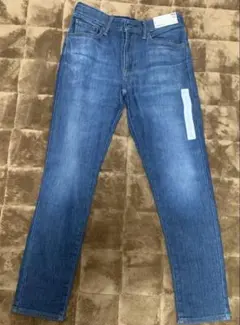 【新品未使用】UNIQLO EZYジーンズ Mサイブルー