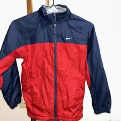 NIKE フード付き　ジャンパー　ブルゾン　140cm
