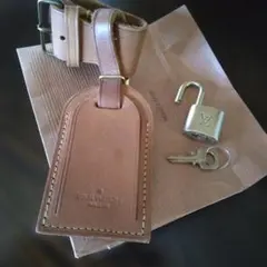 LOUIS VUITTON ネームタグ ポワニエ カデナ#334 セット - メルカリ