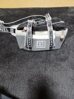 CHANEL ボディバッグ・ウエストポーチ