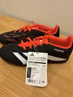 アディダス　プレデター IG5437 トレシュー24.5 メルカリ便発送