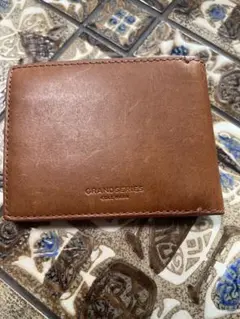 COLE HAAN GRAND SERIES 二つ折り財布 ブラウン