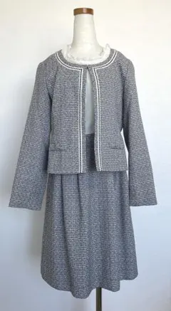 persodeaのワンピーススーツ☆１３号