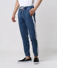 GUESS ゲス ユニセックス デニム ジーンズ サイドライン ストリート超人気のサムネイル