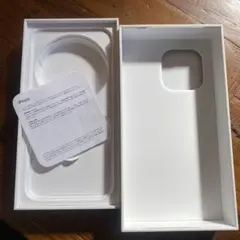iPhone 15 Pro Max 箱　ケース