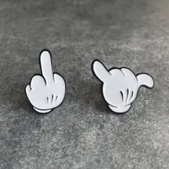 グローブ　手　ミッキー　ハンド　ディズニー　ピンバッチ　ピンズ　ブローチ　2個