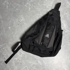 00s adidas スリングバッグ ボディバッグ　ブラック y2k テック