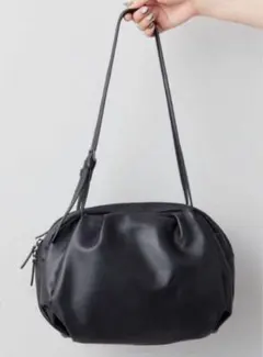 極美品✨ ear PAPILLONNERイア パピヨネコロンボストンバッグ 黒