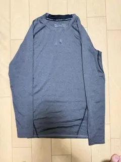 Under Armour コンプレッション 長袖シャツ Mサイズ