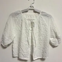 GU テクスチャーランタンスリーブブラウス