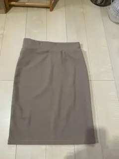 新品未使用✨️EMERY ROSE タイトスカート XL ベージュ ストレッチのサムネイル