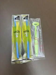 tuf24 歯ブラシ2本と舌クリーナーセット