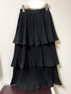 ブラックプリーツロングスカート