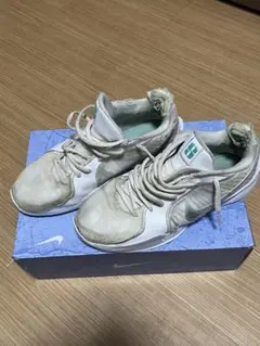 バッシュ Nike サブリナ2 白 28cm 値下げしました！