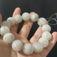 美品　一点物　ホワイトラビットヘアーブレスレット