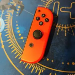 Switch　Joy-Con　ジョイコン　右側　レッド ストラップ付き 訳あり