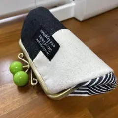 Item thumbnail for item e3d52a2b-bed7-4151-ad09-cf36cd82275d