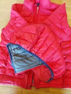 GAP　パーカー　ジャケット　ジャンパー　赤