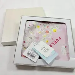 新品　タグ付き　FURLA フルラ　UV対策シルクスカーフ　ピンク花柄のサムネイル