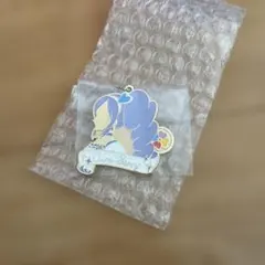 プリキュア　一番くじ　F賞シルエットメタルチャーム　キュアベリー