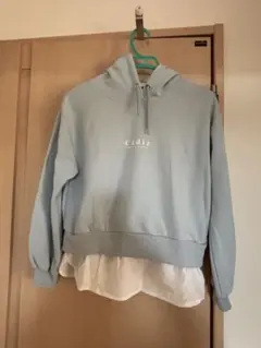 150 ロゴ入り水色 フード パーカー トレーナー