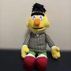 ‼️タグ付き‼️ UNIQLO KAWS SESAME STREET バートのサムネイル