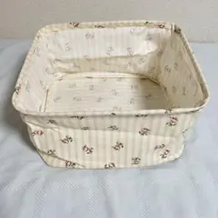 ローラアシュレイ（LAURA ASHLEY）☆ストレージボックス／布製バスケット