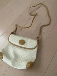 Item thumbnail for item ce8cafce-5faf-4a14-b69f-10f0a60fc9b6