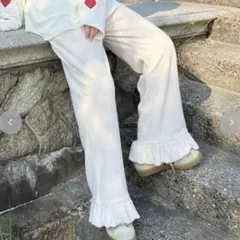 ayano しまむら　コーデュロイフレアパンツ