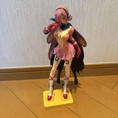 ワンピース　レイジュ　フィギュア