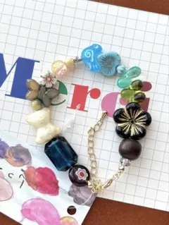 Parisのお土産付き 5歳が作るブレスレット Parisのお土産付き 5歳が作るブレスレット - メルカリ