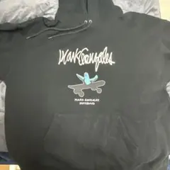 ワットイットイズント　マークゴンザレス　プルオーバーパーカーL