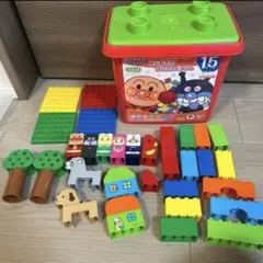 【美品】アンパンマン★はじめてのブロックバケツL★ブロックラボ　全て揃っています