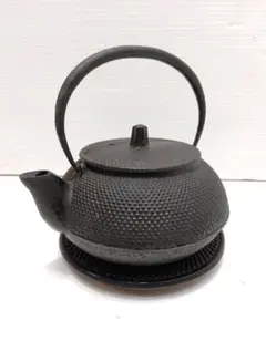 未使用・元箱付南部鉄器 岩鋳 IWACHU 急須 瓶敷 灰皿 雲龍 3点セット