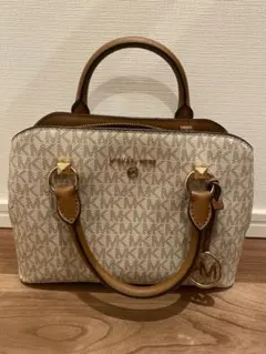 美品　MICHAEL KORS ショルダーバッグ　肩掛け　トート　総ロゴ　茶 マイケルコース MICHAEL KORS JET SET TRAVEL XS CRYAL CONV TZ TOTE
