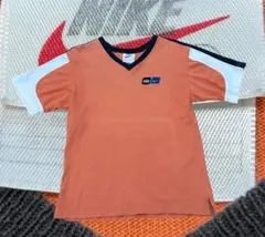 90s NIKE 刺繍ロゴ　VネックTシャツ　USA製　y2k