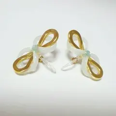 【新品】樹脂リボンイヤリング　Katespadeが好きな方にも♡