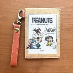 PEANUTS パスケース SNOOPY スヌーピー