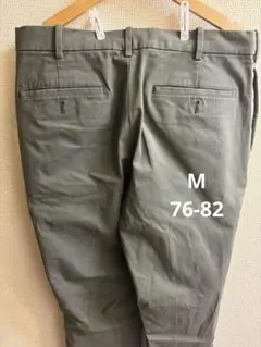 UNIQLO オリーブグリーン チノパン M 76-84cm