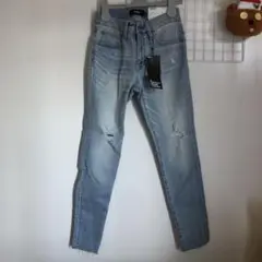 AZUL ダメージ加工 スキニージーンズ