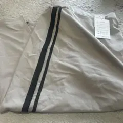 しまむら　lutique ライン入りナロースカート