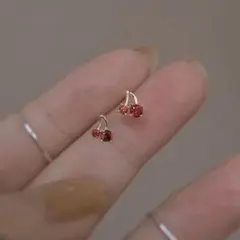 No7 小ぶり さくらんぼ ピアス［ゴールド］SV925 金属アレルギー対応