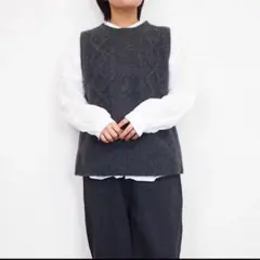 so エスオー ウール100% 後ろ開きベスト ジレ ニット　プルオーバー　F