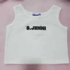 タンクトップ　へそ出し
