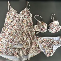 JILLSTUART 花柄 フリル 水着4点セットLサイズのサムネイル